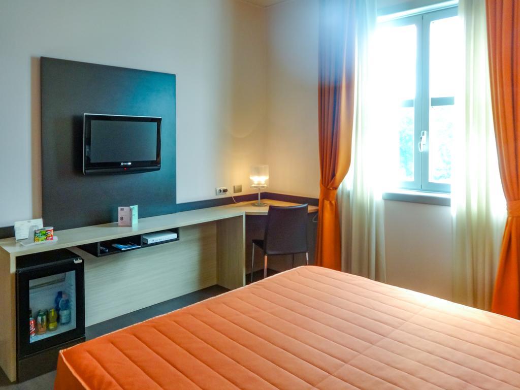 Hotel Mito Ossona Zewnętrze zdjęcie