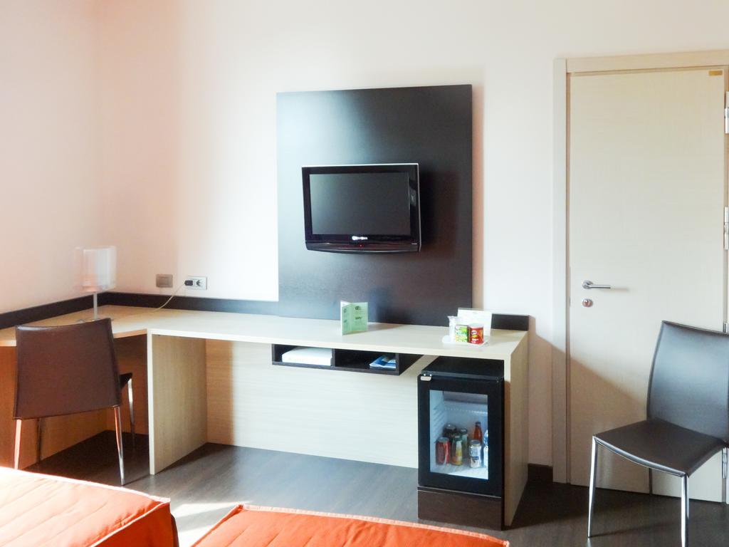 Hotel Mito Ossona Zewnętrze zdjęcie